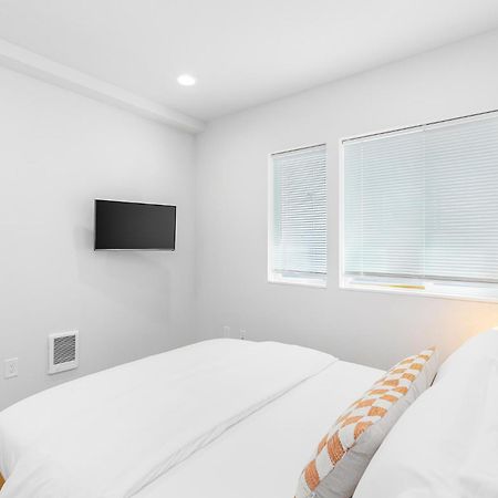 The Sweetest Suite - 91 Walkscore! Seattle Eksteriør billede